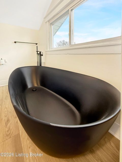 Tiny photo for 237 Glendora Ave, Louisville, KY 40212 (MLS # 1709429)