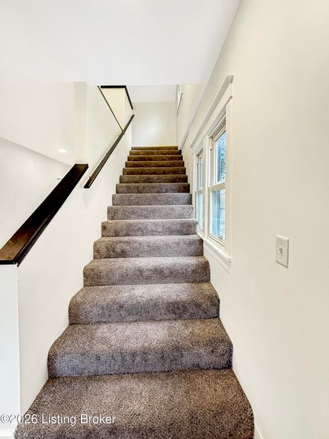 Tiny photo for 237 Glendora Ave, Louisville, KY 40212 (MLS # 1709429)