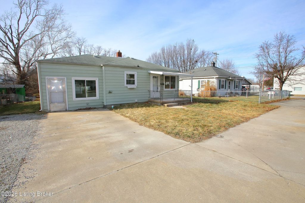 Photo of 184 Keith St, Scottsburg, IN 47170 (MLS # 1707930)