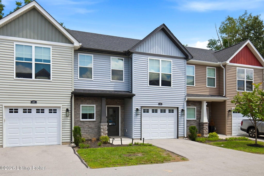 Photo of 405 Railway Dr, Lyndon, KY 40222 (MLS # 1725369)