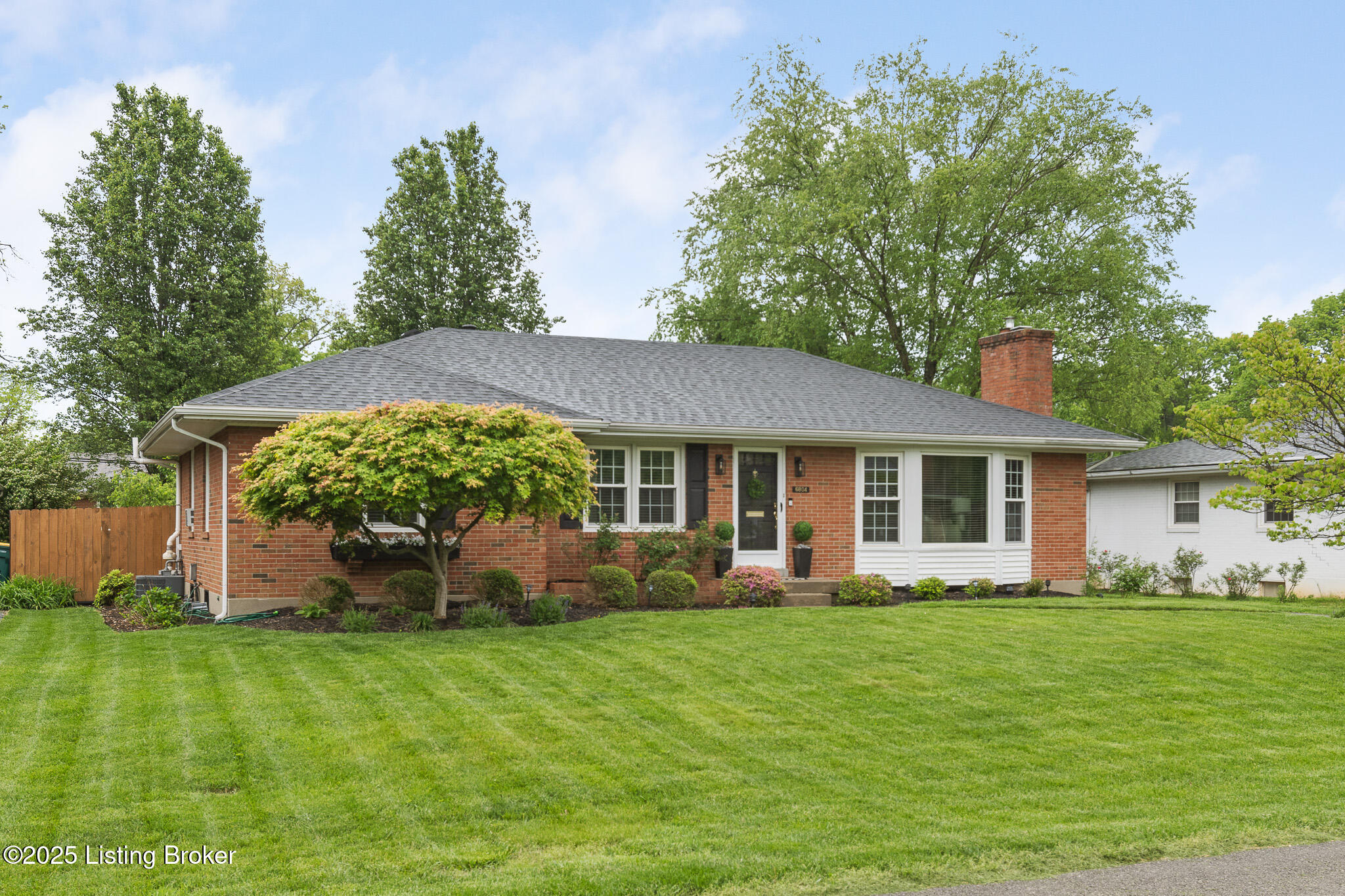 6804 Dartmoor Dr, Louisville, Pennsylvania image 2