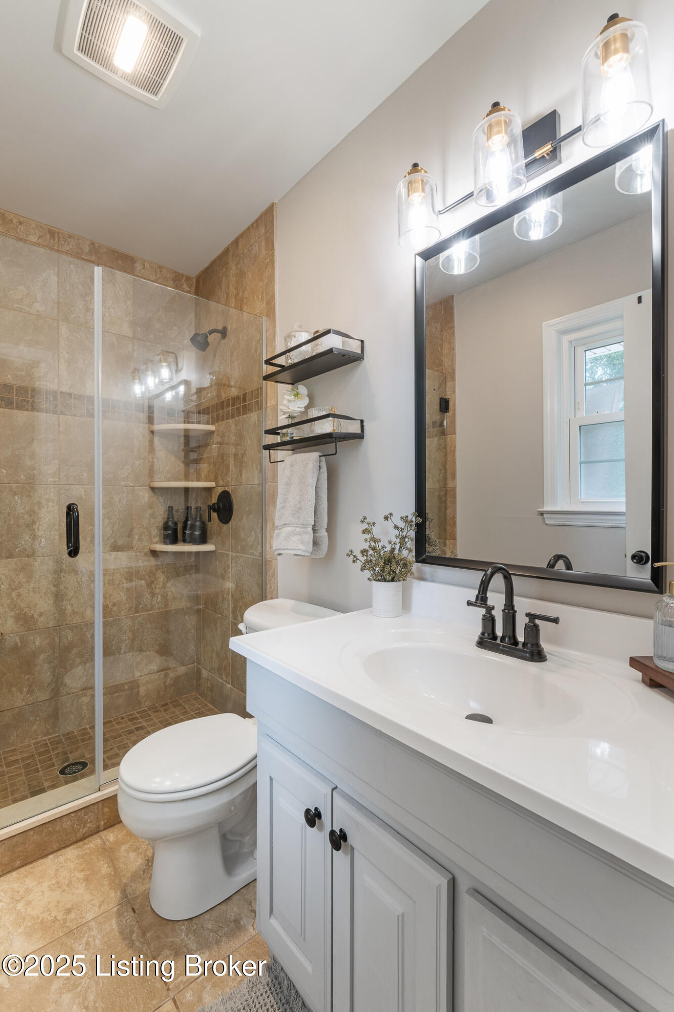 6804 Dartmoor Dr, Louisville, Pennsylvania image 18