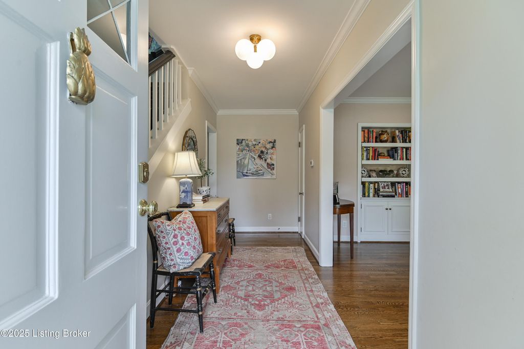 Photo of 52 Harwood Rd, Louisville, KY 40222 (MLS # 1706128)