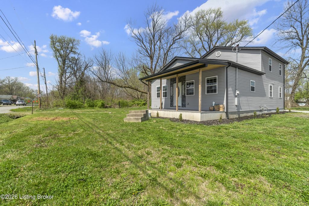Photo of 1313 Cleo Ave, Louisville, KY 40213 (MLS # 1714060)