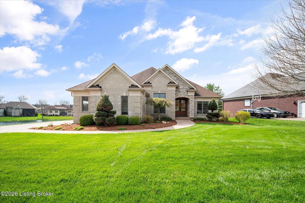 Photo of 16904 Shakes Creek Dr, Fisherville, KY 40023 (MLS # 1713376)