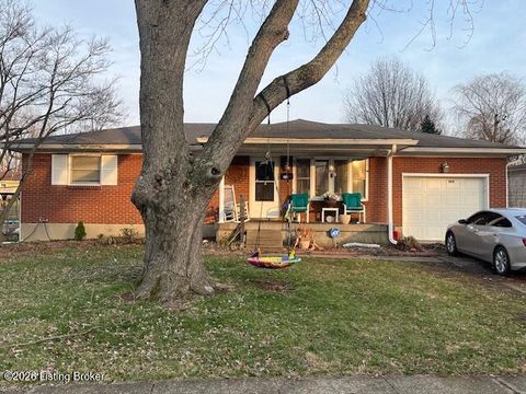 Photo of 5615 Arvis Dr, Louisville, KY 40216 (MLS # 1710915)