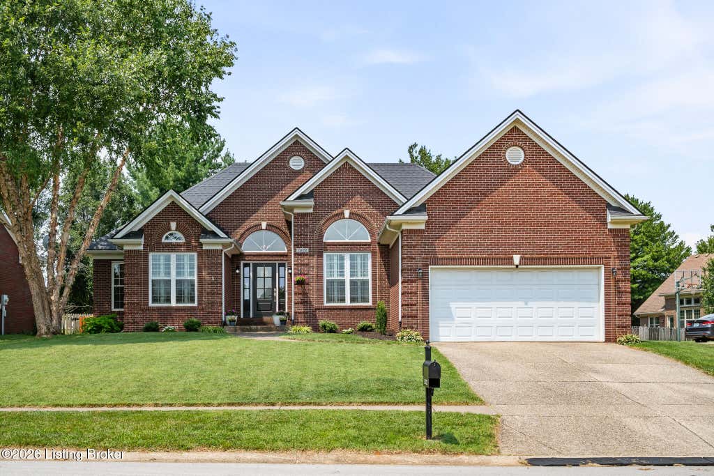 Photo of 13122 Willow Forest Dr, Louisville, KY 40245 (MLS # 1724992)
