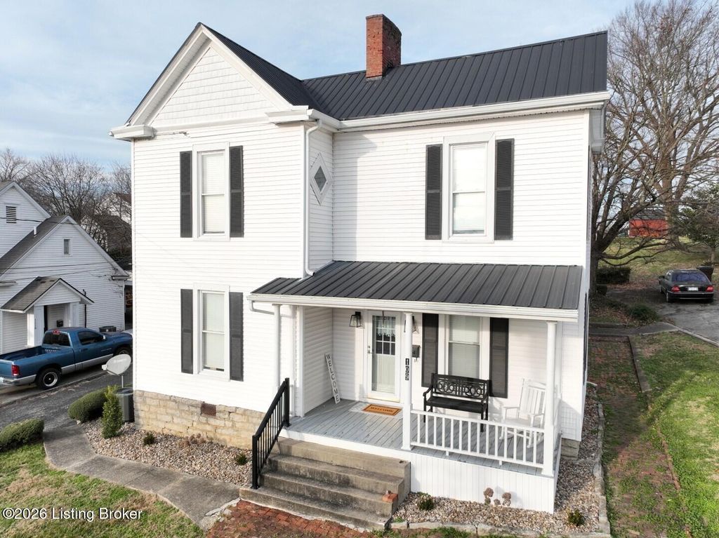 Photo of 109 W High St, Springfield, KY 40069 (MLS # 1707790)