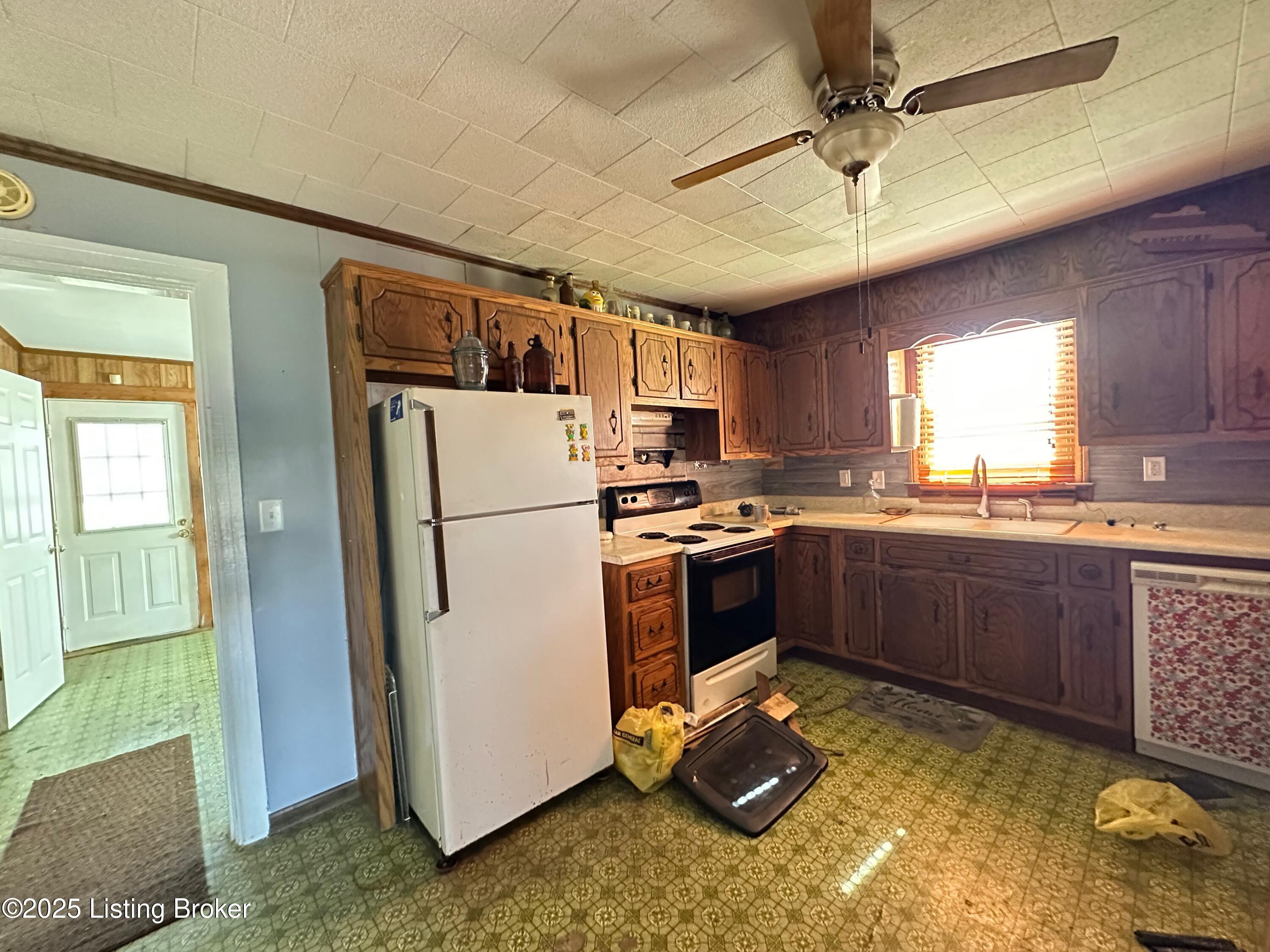 1629 Bardstown Rd, Hodgenville, Kentucky image 14