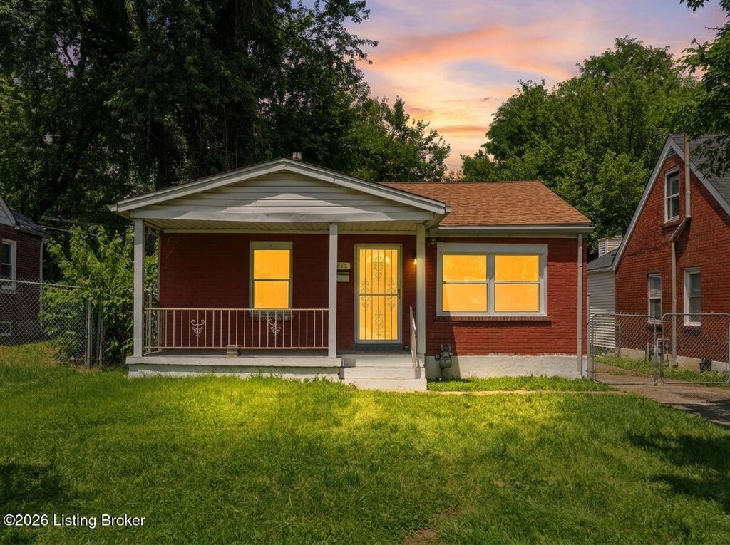 Photo of 3443 Algonquin Pkwy, Louisville, KY 40211 (MLS # 1722214)