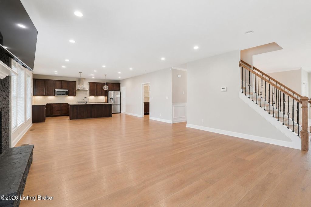 Photo of 2011 Carabiner Way, Louisville, KY 40245 (MLS # 1720699)