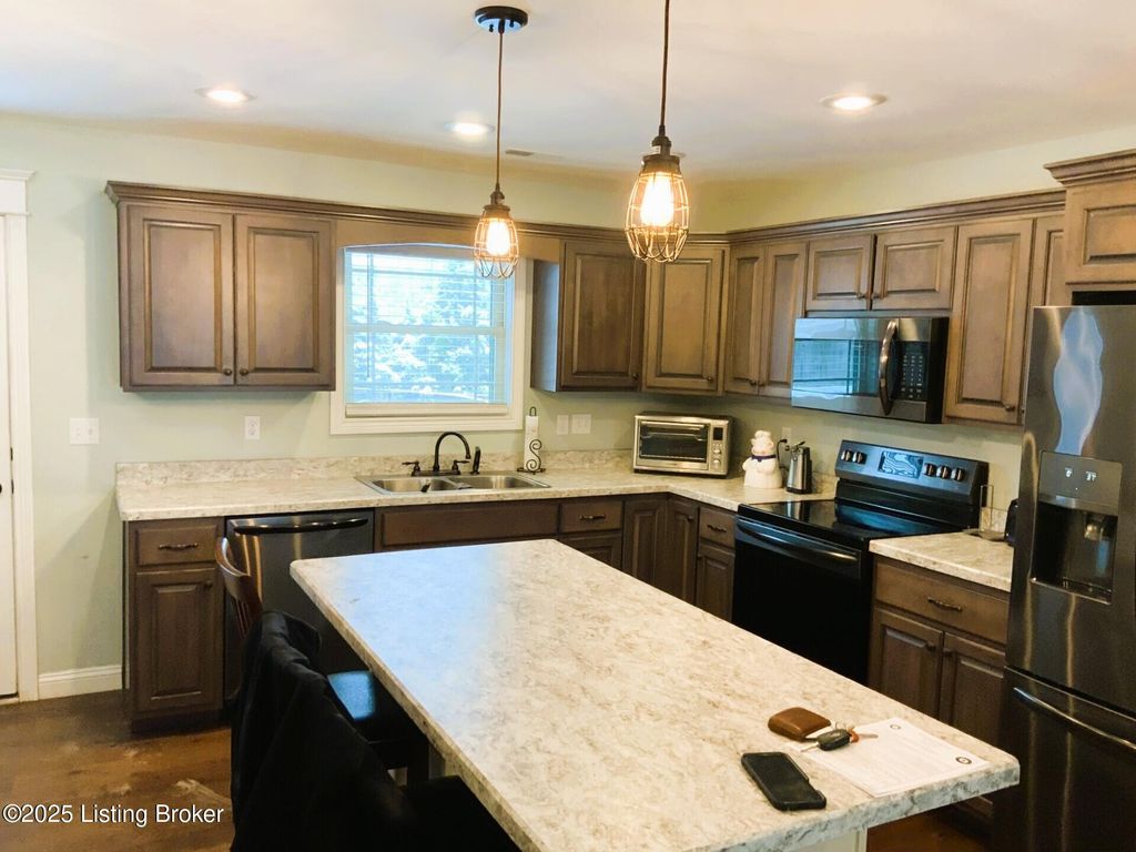 Photo of 115 Hudson Dr, Bardstown, KY 40004 (MLS # 1704524)