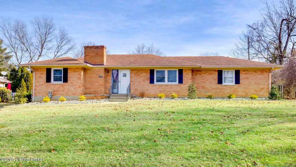 Photo of 4709 Clarmar Rd, Jeffersontown, KY 40299 (MLS # 1711174)
