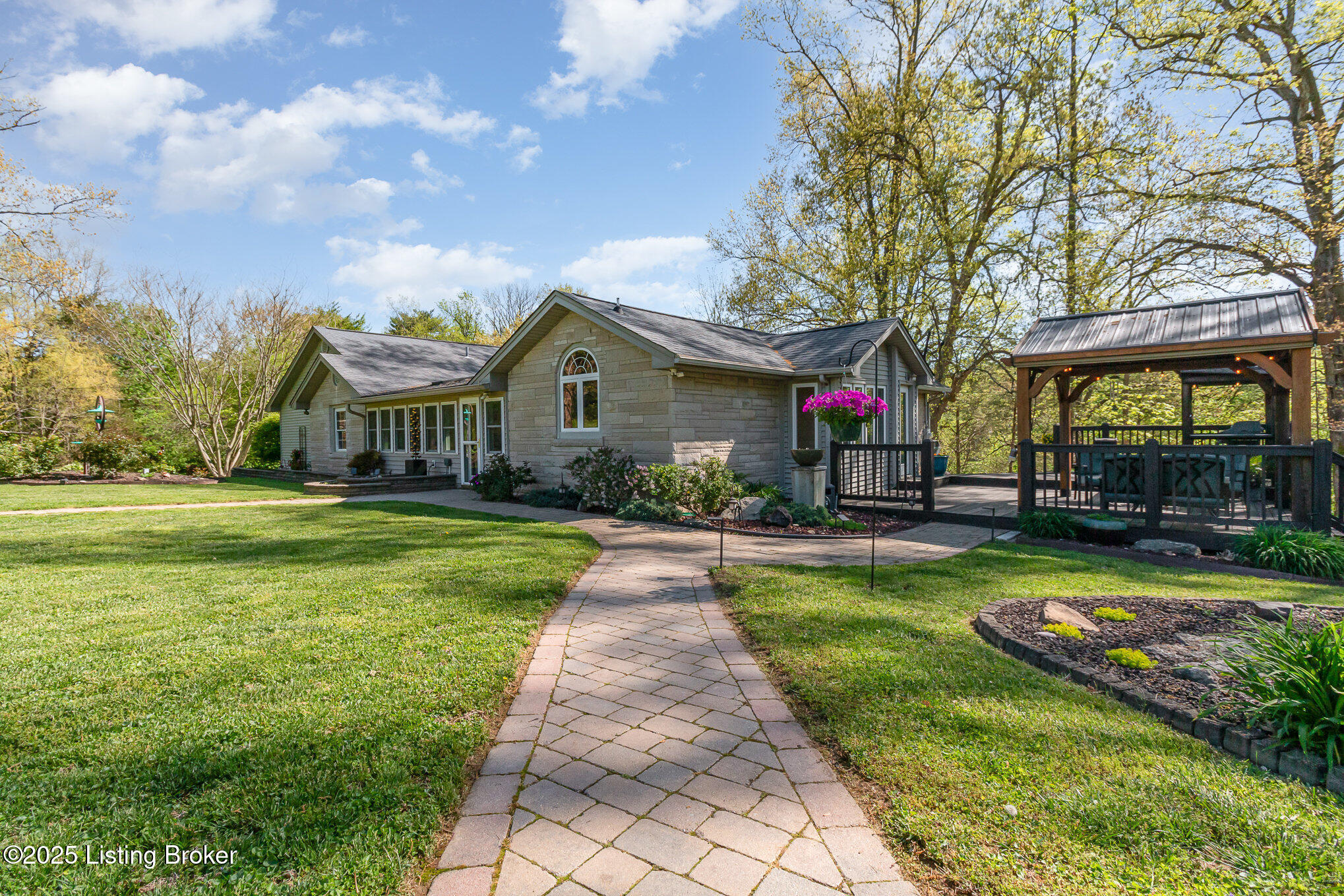 4500 Chenoweth Run Rd, Louisville, Pennsylvania image 3