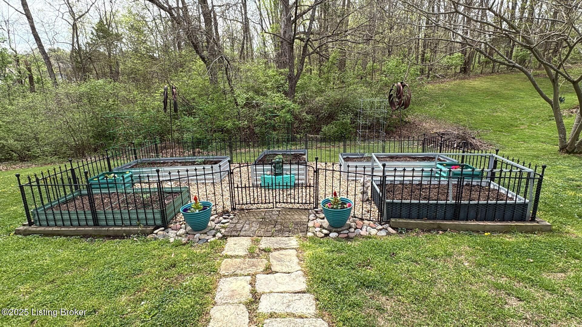 4500 Chenoweth Run Rd, Louisville, Pennsylvania image 21