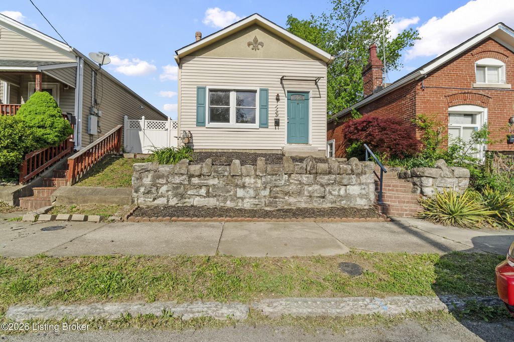 Photo of 1129 Fischer Ave, Louisville, KY 40204 (MLS # 1714391)
