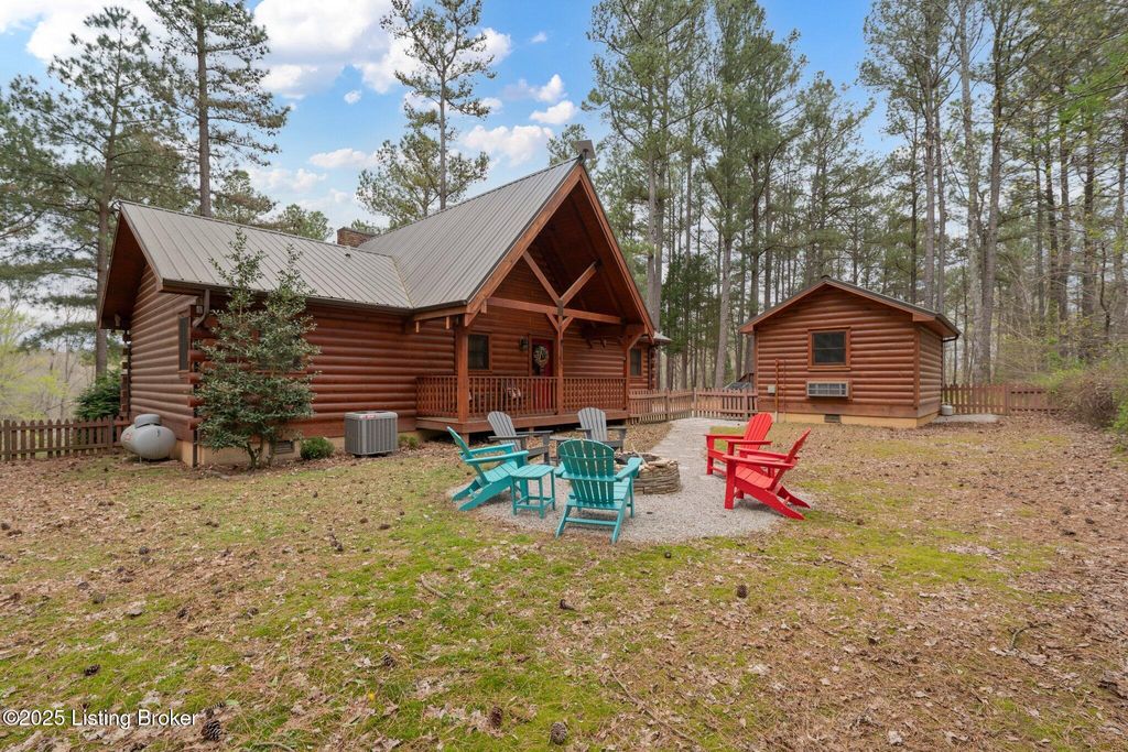 Photo of 325 Marina Point Ln, Falls Of Rough, KY 40119 (MLS # 1701202)