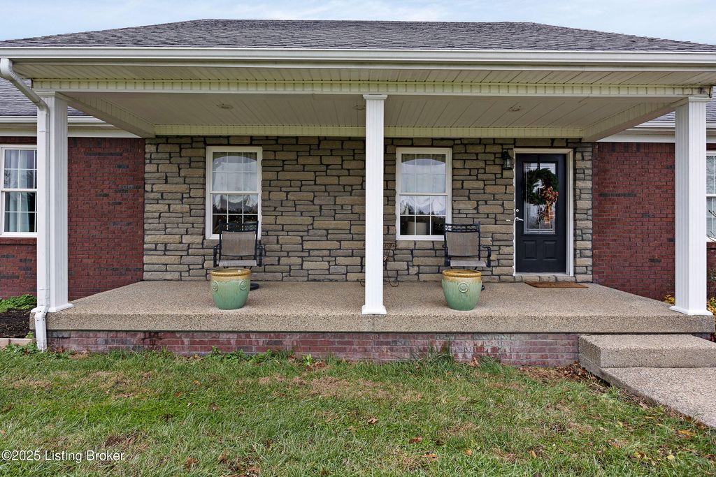 Photo of 1899 Croake Station Rd, Springfield, KY 40069 (MLS # 1705299)