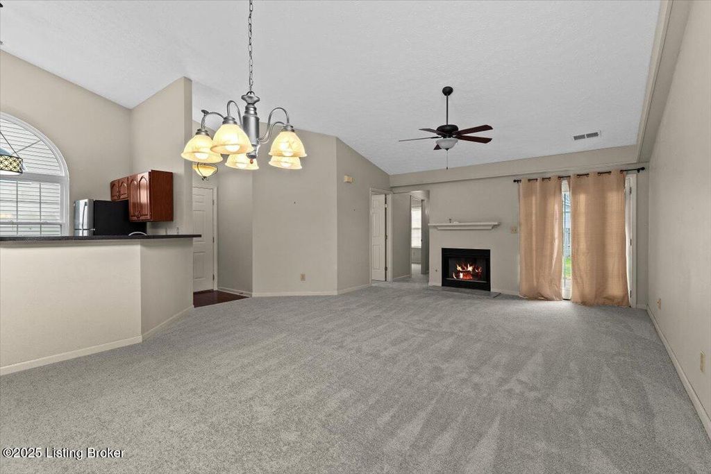 Photo of 2605 Hampton Hill Ct, Louisville, KY 40220 (MLS # 1705527)