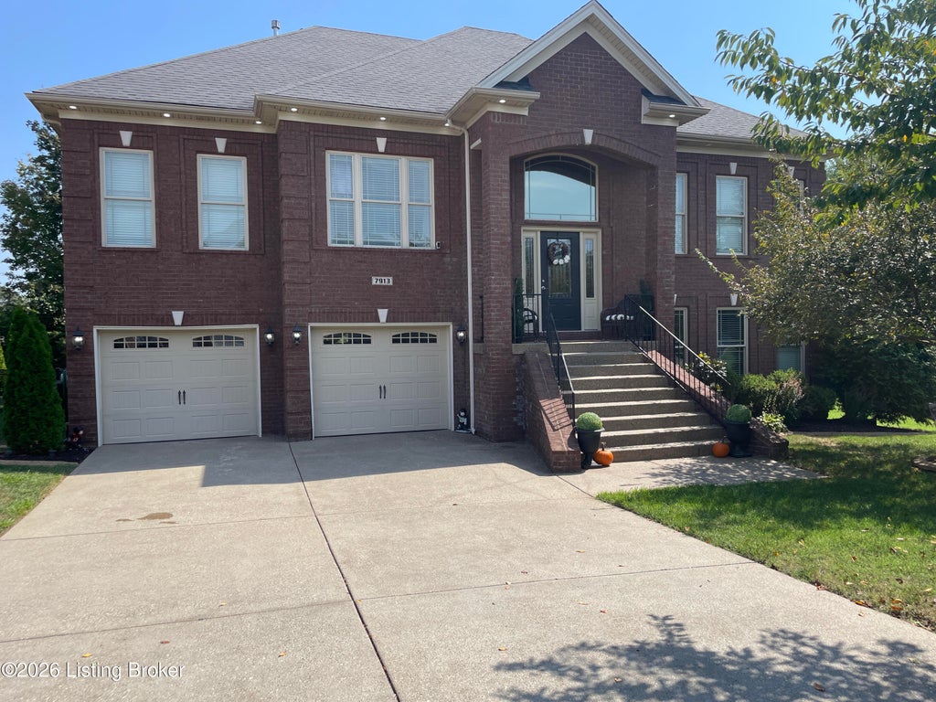 Photo of 7913 Emma Ct, Louisville, KY 40291 (MLS # 1729514)