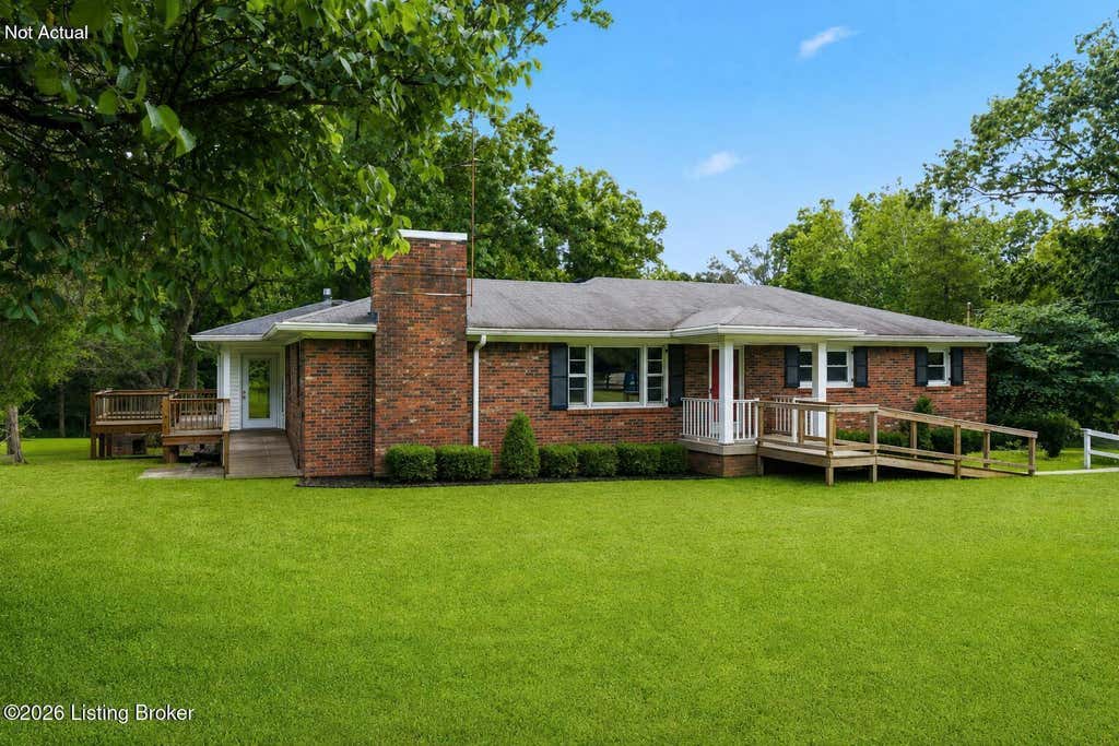 Photo of 1800 Ironwood Rd, La Grange, KY 40031 (MLS # 1725946)