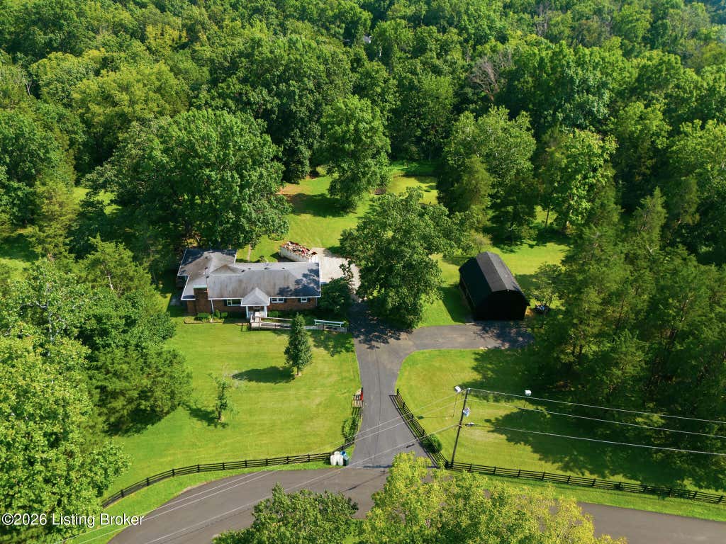 Photo of 1800 Ironwood Rd, La Grange, KY 40031 (MLS # 1725946)