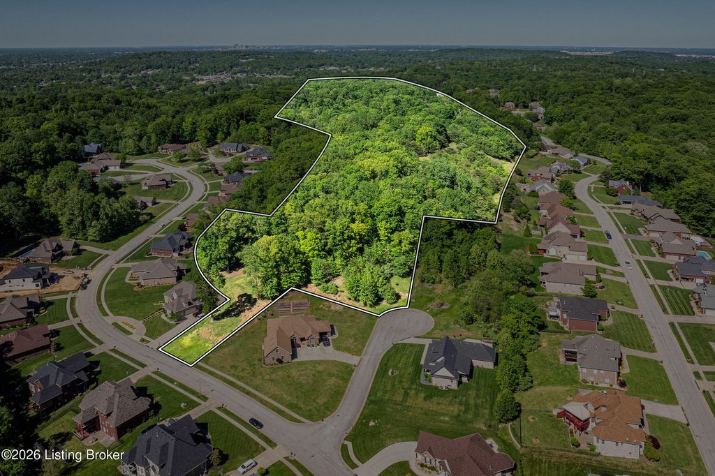 Photo of 000 Hardwood Forest Dr, Louisville, KY 40214 (MLS # 1711033)