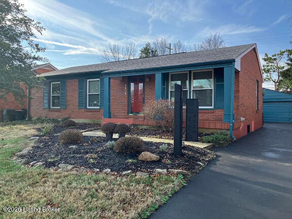 Photo of 9616 Lyric Ln, Louisville, KY 40299 (MLS # 1709798)