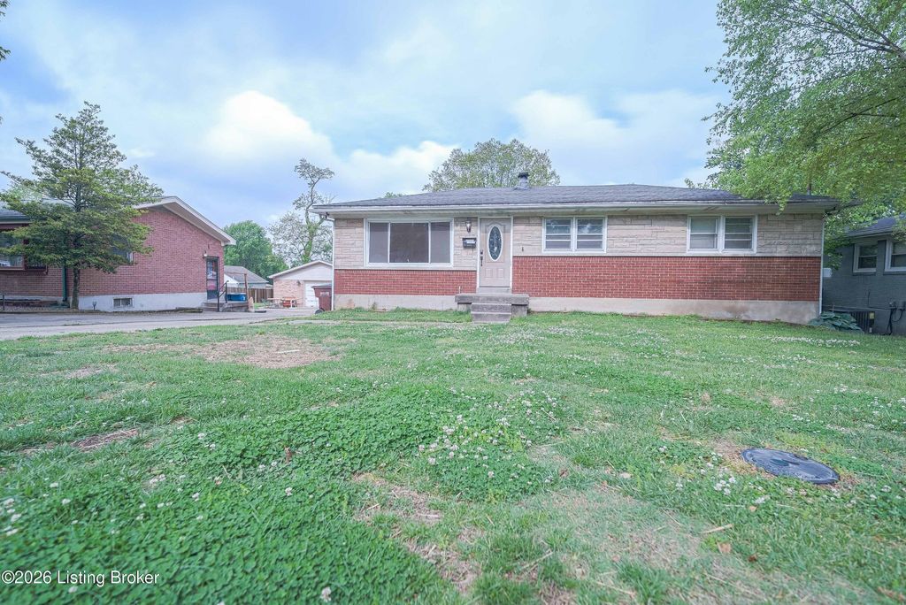 Photo of 7816 Joyce Dr, Louisville, KY 40219 (MLS # 1715905)