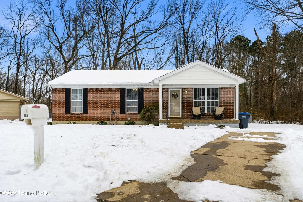 Photo of 808 Tin Dor Way, Fairdale, KY 40118 (MLS # 1708377)