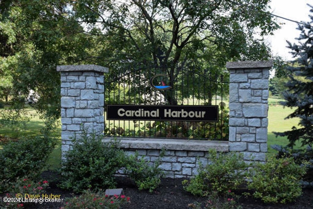 Photo of 14119 Harbour Pl, Prospect, KY 40059 (MLS # 1653085)