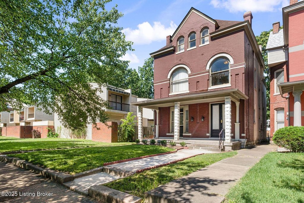 Photo of 1612 S 2nd St, Louisville, KY 40208 (MLS # 1704785)