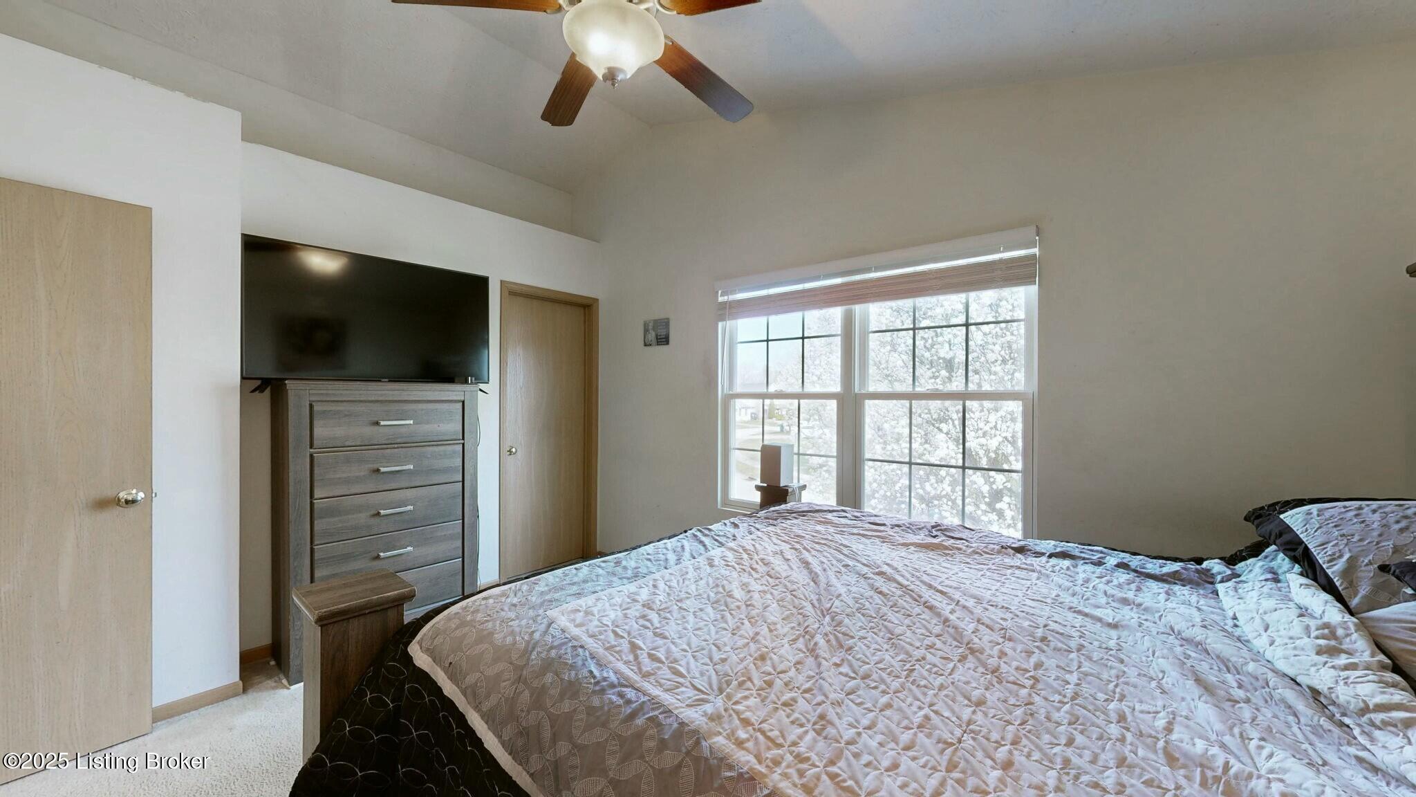 6537 Hunters Chase Ln, Louisville, Pennsylvania image 17