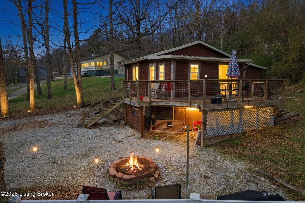 Photo of 85 Lakeview Dr, Leitchfield, KY 42754 (MLS # 1712628)