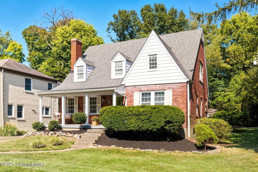 Photo of 1719 Trevilian Way, Louisville, KY 40205 (MLS # 1701451)