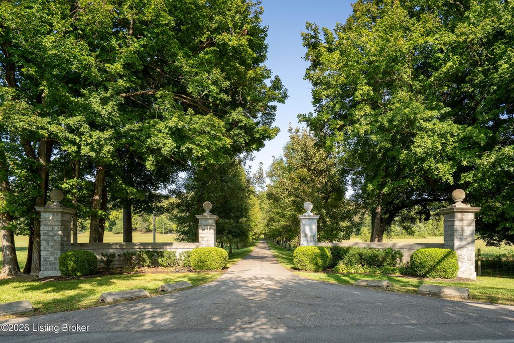 Photo of 7909 Rose Island Rd, Prospect, KY 40059 (MLS # 1715313)