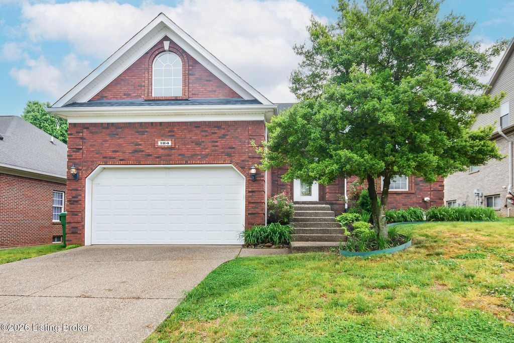 Photo of 184 Grand Oak Blvd, Shepherdsville, KY 40165 (MLS # 1715802)