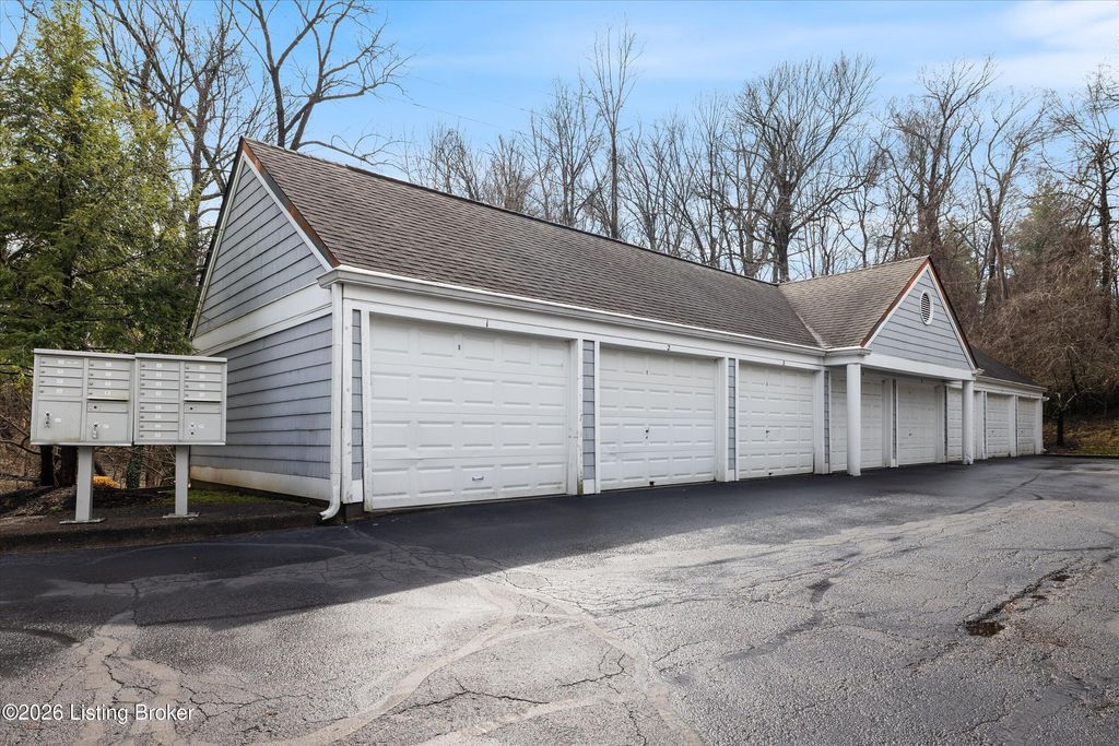 Photo of 750 Zorn Ave #52, Louisville, KY 40206 (MLS # 1710649)