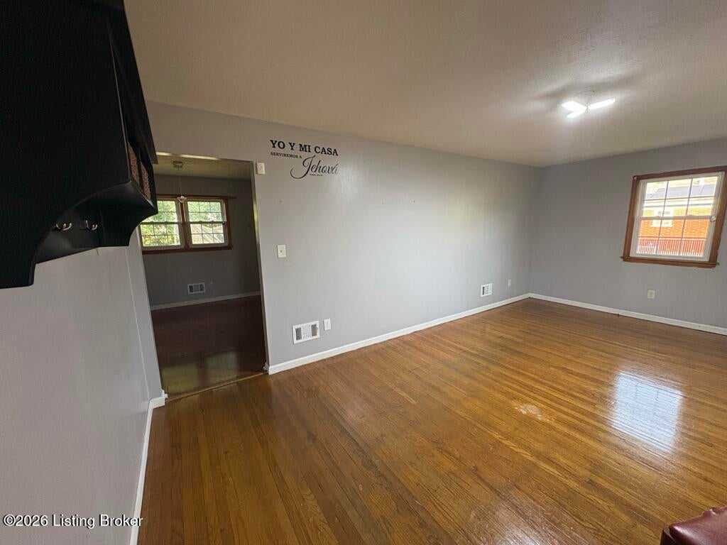 5203 Twinkle Dr