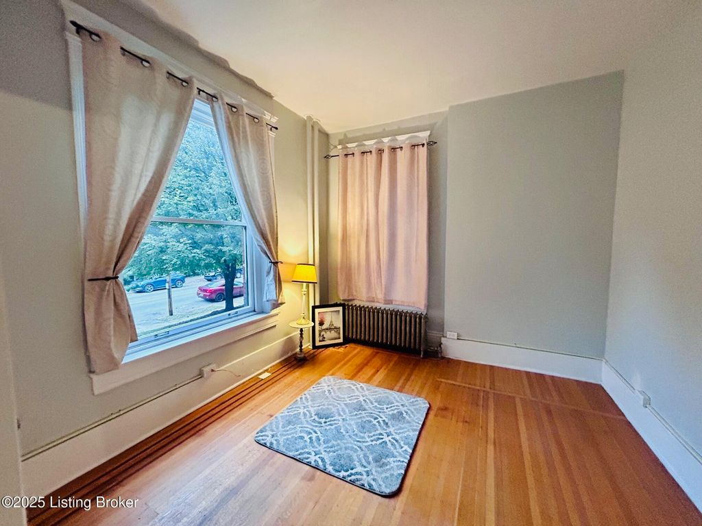 Photo of 1479 S 4th St #1A, Louisville, KY 40208 (MLS # 1701919)