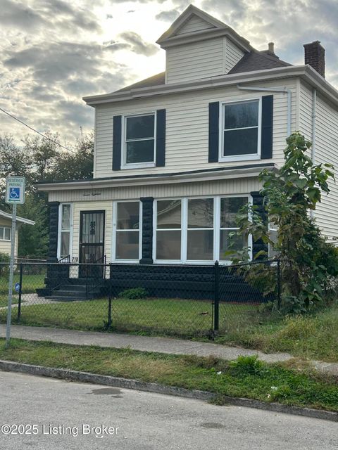 Photo of 718 S 36th St, Louisville, KY 40211 (MLS # 1702379)