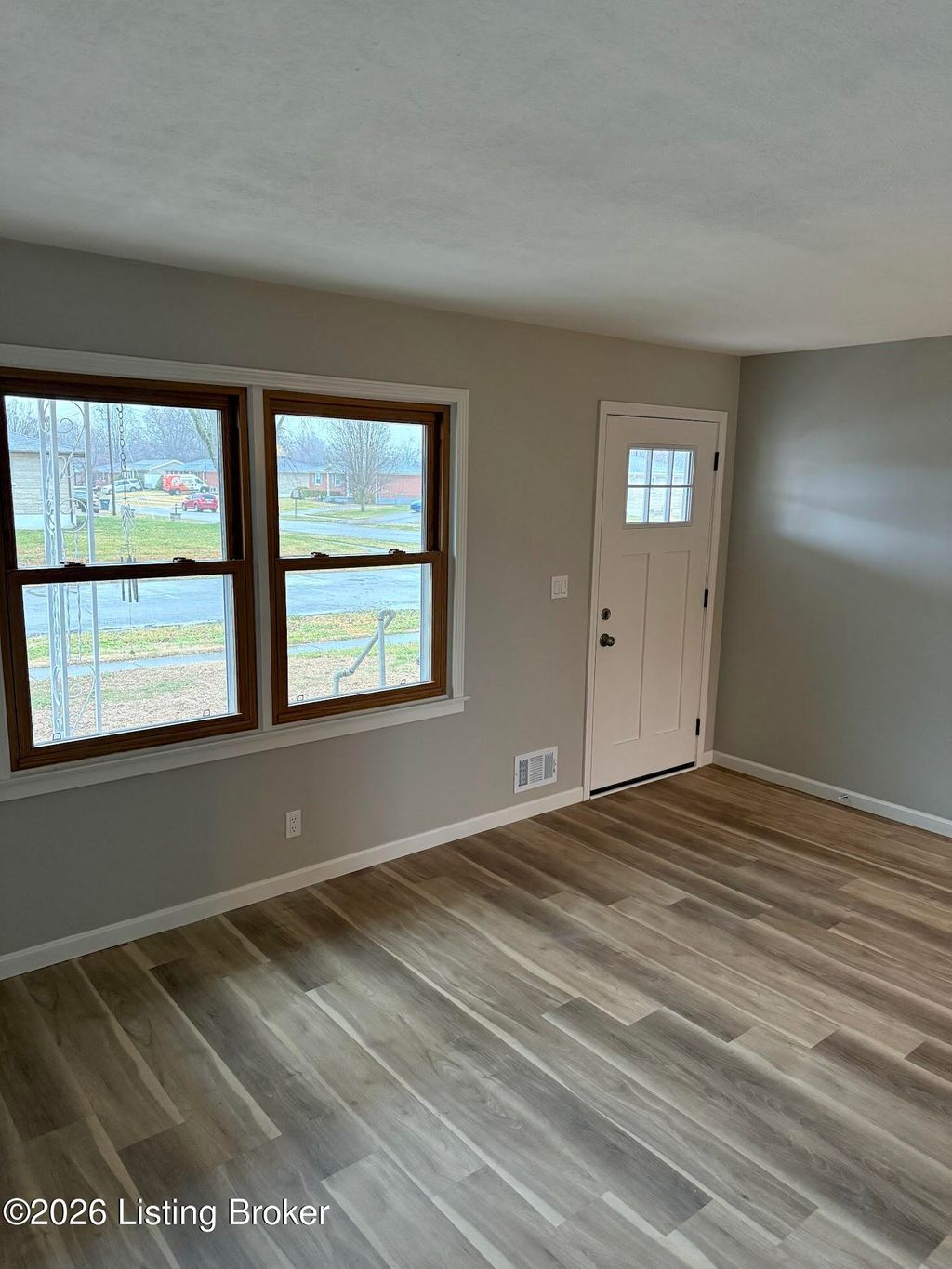 Photo of 2418 Lorene Ave, Louisville, KY 40216 (MLS # 1710373)