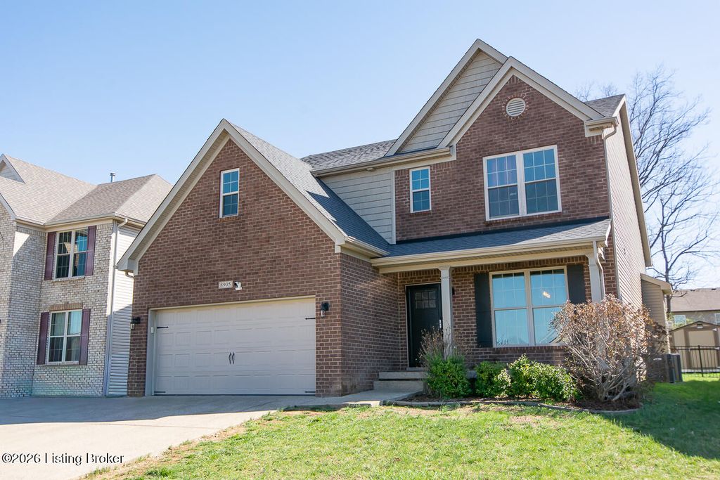 Photo of 8905 Talon Ridge Dr, Louisville, KY 40229 (MLS # 1711436)