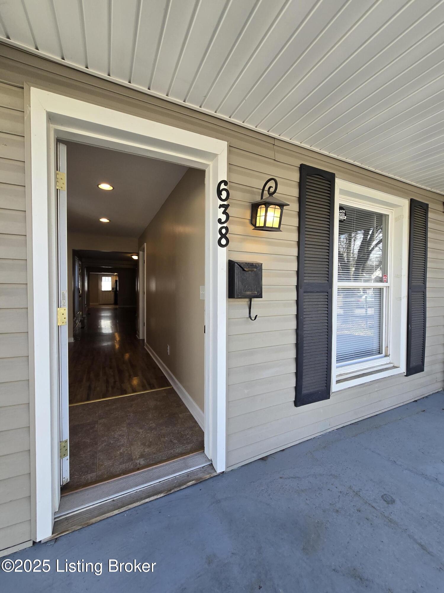 638 Lynn St, Louisville, Kentucky image 6