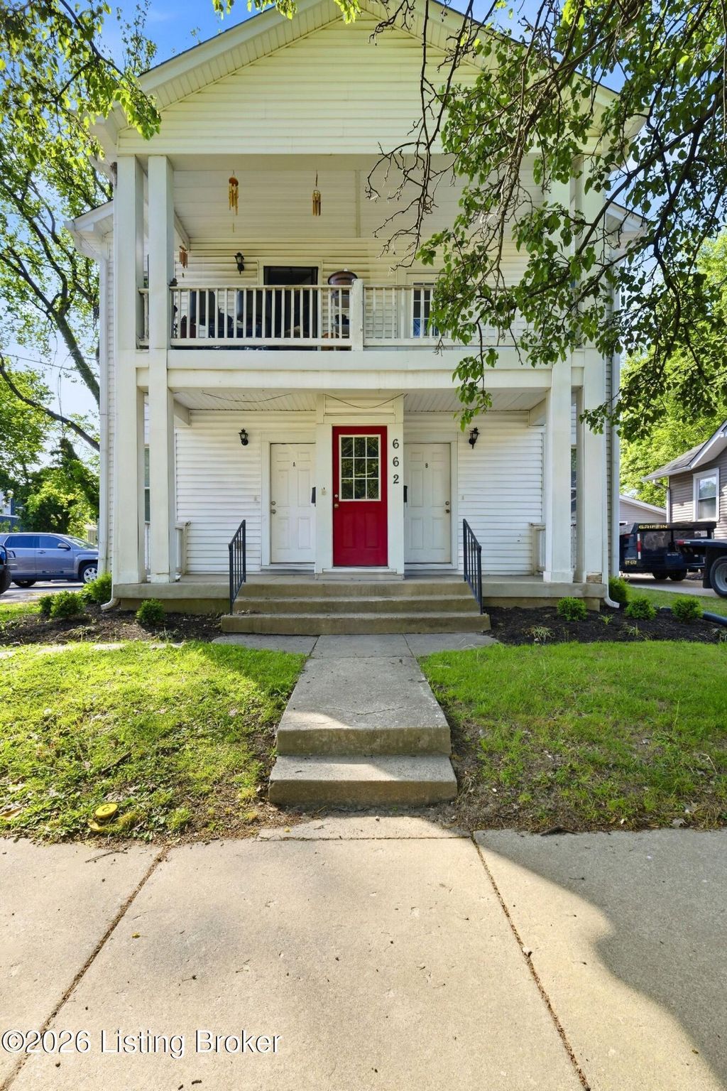 Photo of 662 S Barbee Way, Louisville, KY 40217 (MLS # 1717049)
