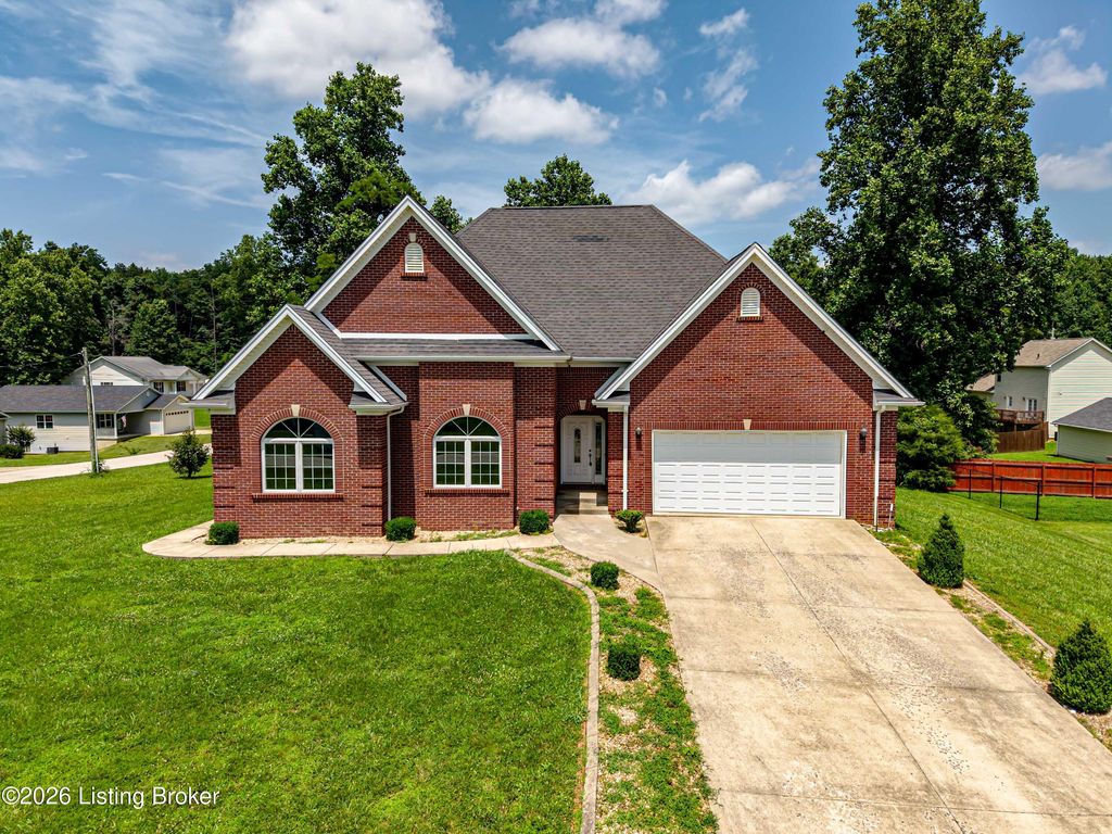 Photo of 311 School Side Dr, Brandenburg, KY 40108 (MLS # 1722939)