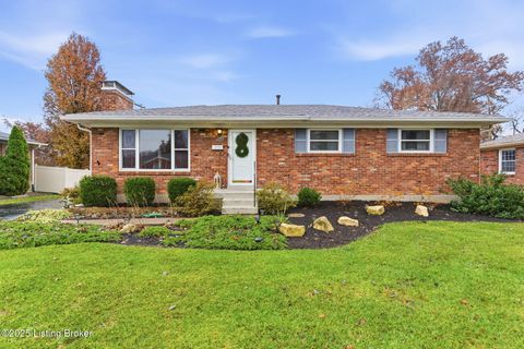Photo of 4302 Kinloch Rd, Louisville, KY 40207 (MLS # 1704023)