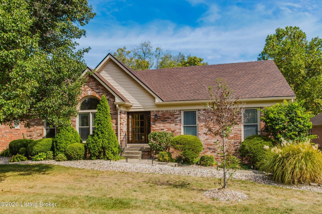Photo of 1113 Kirkham Trace, Louisville, KY 40299 (MLS # 1731054)