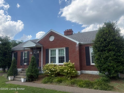 Photo of 2507 Alanmede Rd, Louisville, KY 40205 (MLS # 1730244)