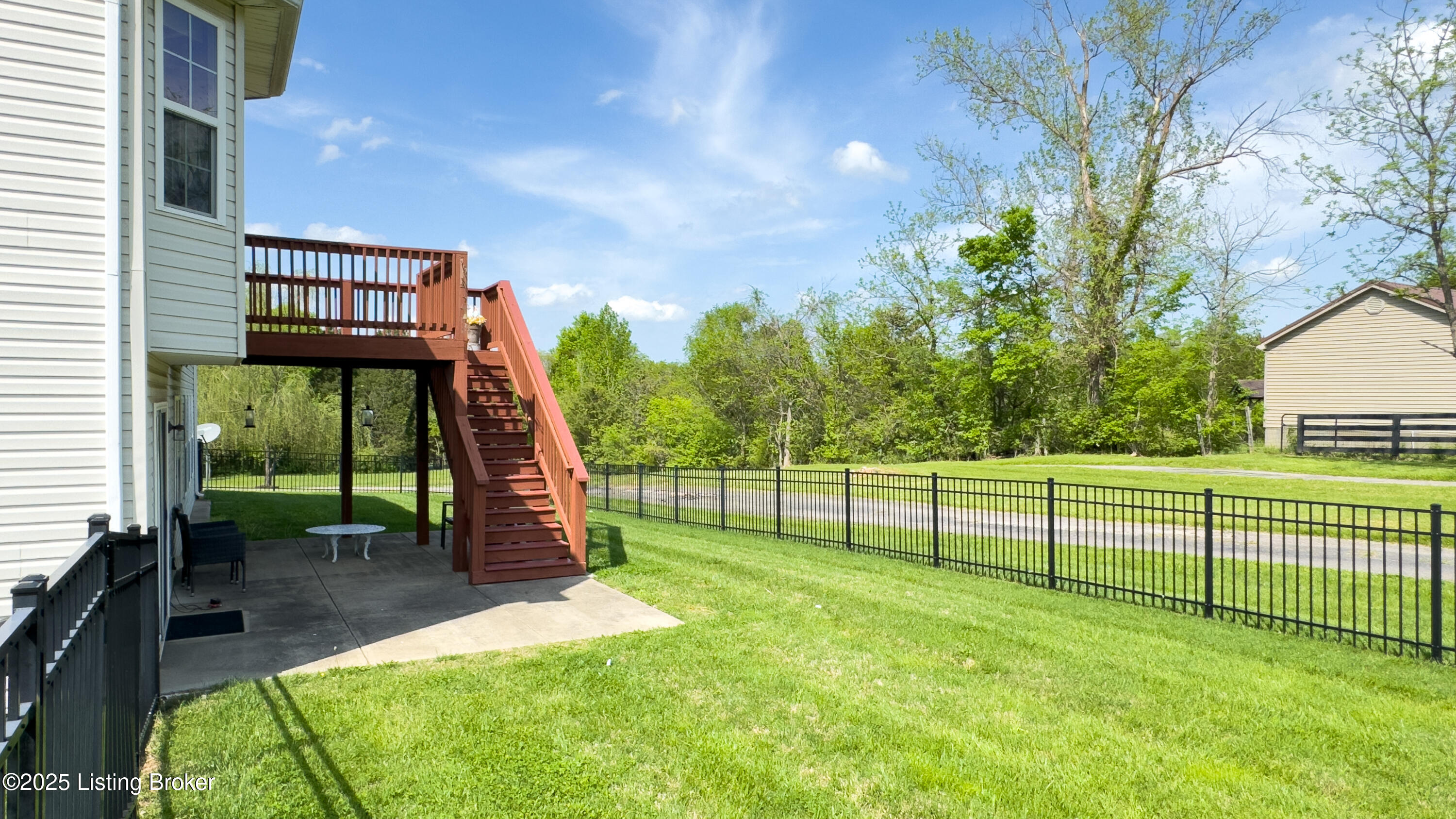 9702 Pebble Ct, Louisville, Pennsylvania image 33